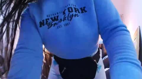 Snapshot of cataleya_sambrano chatting on 18, 11, 2025 Cataleya online show from 18, 11, 2025