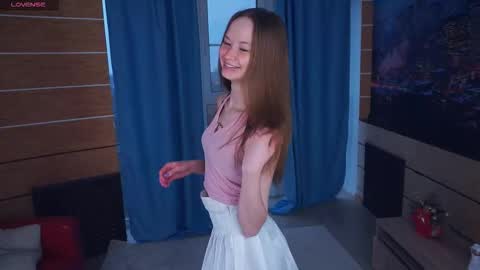 Snapshot of cateclem chatting on 8, 11, 2025 Kate online show from 8, 11, 2025