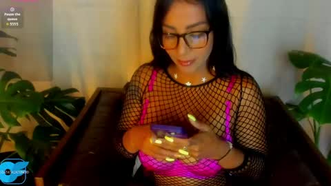 Snapshot of caterinezapataa chatting on 24, 4, 2026 Caterine Zapata online show from 24, 4, 2026