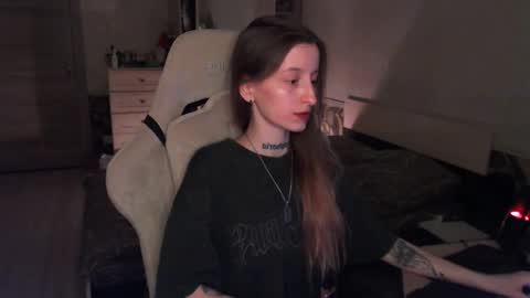 Snapshot of cath_dysphoria_ chatting on 13, 3, 2026 CATH online show from 13, 3, 2026