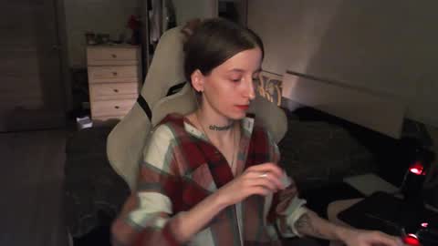 Snapshot of cath_dysphoria_ chatting on 23, 3, 2026 CATH online show from 23, 3, 2026