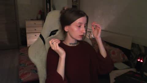 Snapshot of cath_dysphoria_ chatting on 21, 4, 2026 CATH online show from 21, 4, 2026