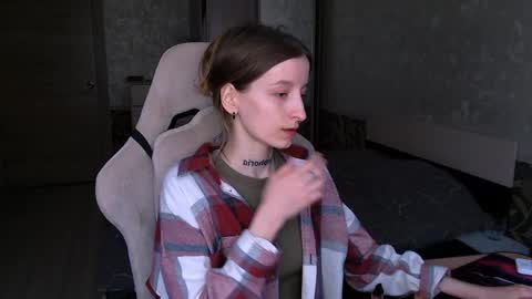 Snapshot of cath_dysphoria_ chatting on 16, 5, 2026 CATH online show from 16, 5, 2026