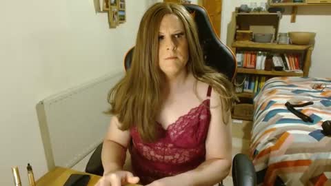 Snapshot of catherine76x chatting on 7, 12, 2024 Catherinecuddles online show from 7, 12, 2024