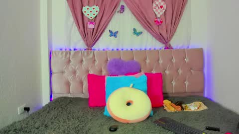 catherine_and_tara online show from 7, 6, 2026