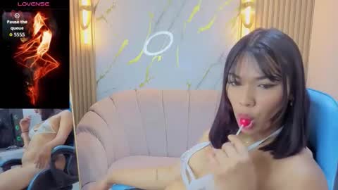 Snapshot of catherine_b_ chatting on 11, 10, 2025 catherin online show from 11, 10, 2025