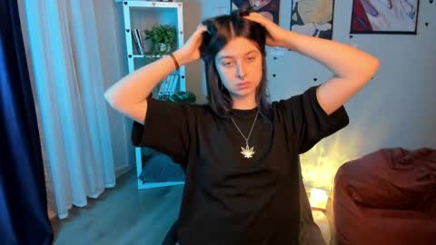 Snapshot of catherine_wine chatting on 3, 4, 2026 Catherine online show from 3, 4, 2026