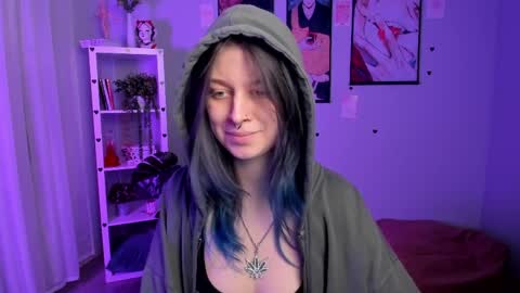 Snapshot of catherine_wine chatting on 7, 4, 2026 Catherine online show from 7, 4, 2026