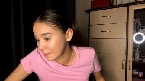 Snapshot of catherinepirs chatting on 8, 4, 2026 catherinepirs online show from 8, 4, 2026