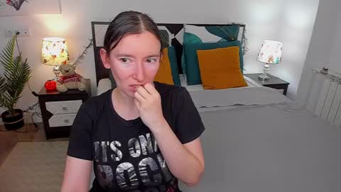 Catrin online show from 6, 12, 2024