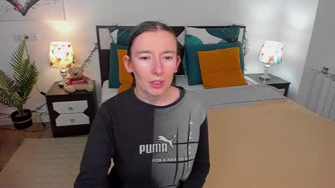 Catrin online show from 12, 12, 2024