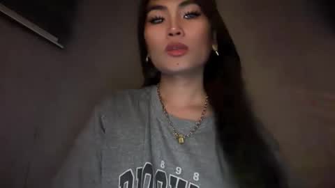 Snapshot of cathy_sanches chatting on 17, 5, 2026 cathy online show from 17, 5, 2026