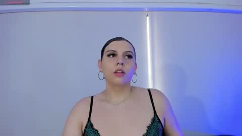 Snapshot of catleya_noire chatting on 2, 12, 2025 Catleya online show from 2, 12, 2025