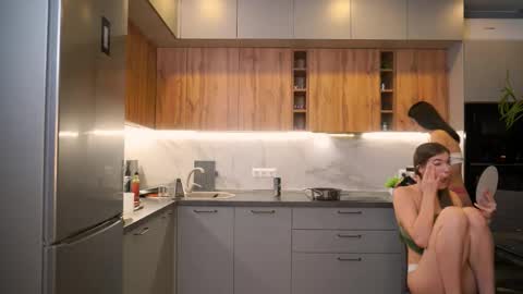 Snapshot of catolinanight chatting on 28, 10, 2025 catolinanight online show from 28, 10, 2025