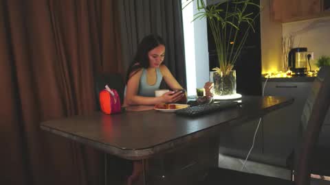 Snapshot of catolinanight chatting on 14, 11, 2025 catolinanight online show from 14, 11, 2025