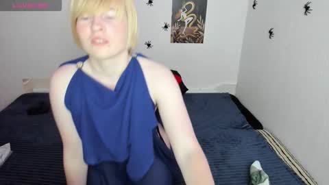 Snapshot of cattie_w_ chatting on 31, 10, 2025 cattie_w_ online show from 31, 10, 2025