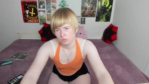 Snapshot of cattie_w_ chatting on 20, 5, 2026 cattie_w_ online show from 20, 5, 2026