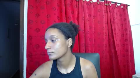 Snapshot of cattleya_hotgirl chatting on 2, 1, 2025 Cattleya online show from 2, 1, 2025