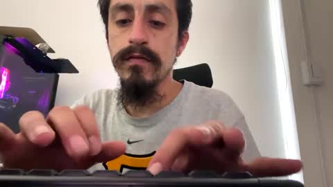 Snapshot of cayu_frensh94 chatting on 8, 3, 2025 cayu_frensh94 online show from 8, 3, 2025