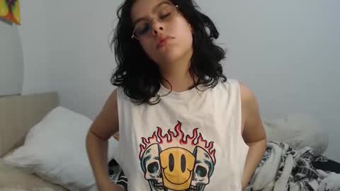 cazadora80s online show from 3, 2, 2026