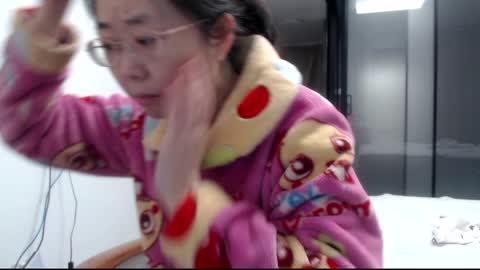 Snapshot of cbz112233 chatting on 11, 2, 2025 ANNYANNY online show from 11, 2, 2025