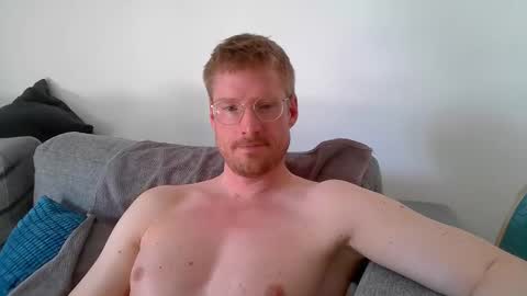 Snapshot of ccloser87 chatting on 17, 4, 2026 ccloser87 online show from 17, 4, 2026