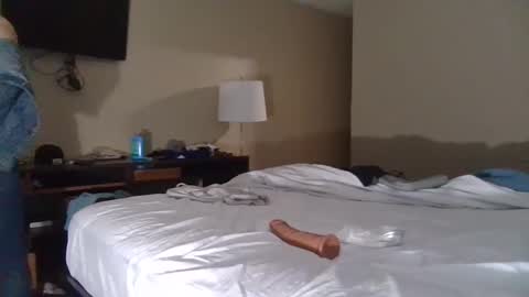 Snapshot of cd4026969 chatting on 24, 1, 2025 C.d slut4u online show from 24, 1, 2025