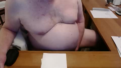 Snapshot of cdan1000 chatting on 30, 11, 2025 Dan online show from 30, 11, 2025