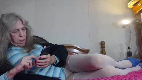 Snapshot of cdsextoy1 chatting on 2, 11, 2025 Jackie online show from 2, 11, 2025