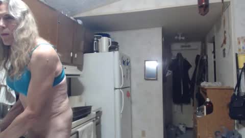 Snapshot of cdsextoy1 chatting on 1, 12, 2025 Jackie online show from 1, 12, 2025