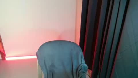 Snapshot of ce_lien chatting on 3, 5, 2026 Celine online show from 3, 5, 2026