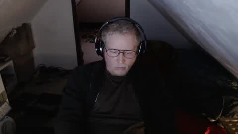 Snapshot of cebas chatting on 25, 2, 2025 cebas online show from 25, 2, 2025