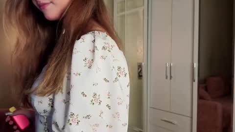 Snapshot of ceceliapidcock chatting on 18, 9, 2025 Lina online show from 18, 9, 2025