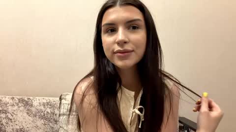 Snapshot of cecilianoblitt chatting on 24, 4, 2026 Darina online show from 24, 4, 2026