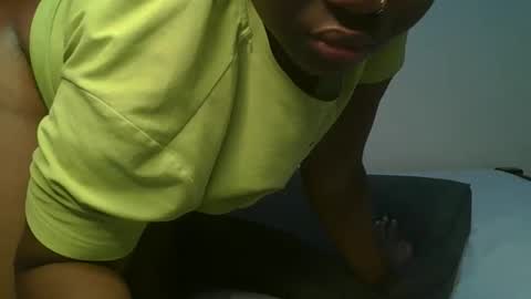 Snapshot of ceepretty25 chatting on 7, 4, 2026 ceepretty25 online show from 7, 4, 2026