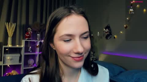 Josie Manesi online show from 25, 1, 2025