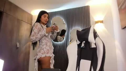 mia  sofiabohorquez INSTAGRAM online show from 13, 6, 2026