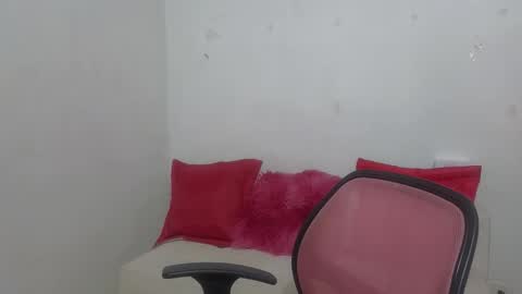 Snapshot of celeste_shinny chatting on 8, 3, 2026 celeste_shinny online show from 8, 3, 2026