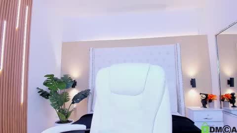 Celeste Wayne online show from 11, 11, 2025