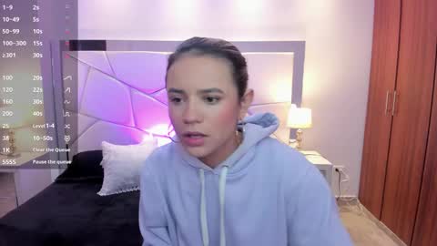 Snapshot of celestee_rain chatting on 12, 9, 2025 celestee_rain online show from 12, 9, 2025