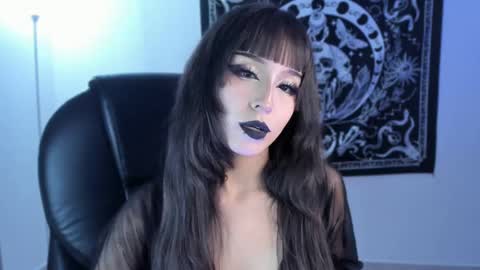   online show from 6, 3, 2025