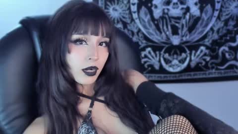   online show from 7, 3, 2025