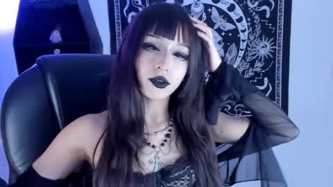   online show from 9, 9, 2025