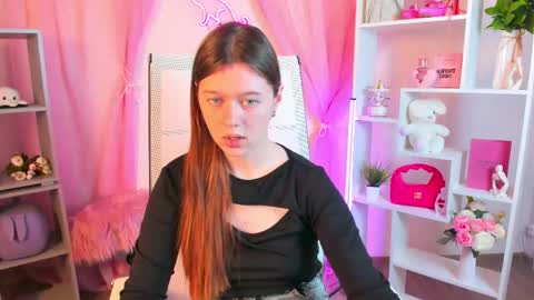 Snapshot of celestinemauriac chatting on 19, 3, 2026 your cute kitty online show from 19, 3, 2026