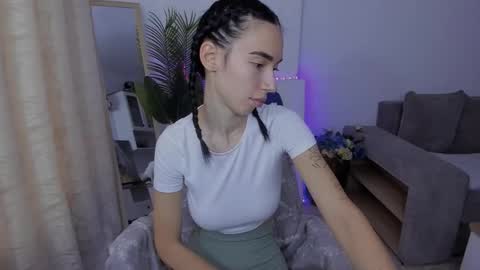 Celine Roxelle online show from 26, 9, 2025