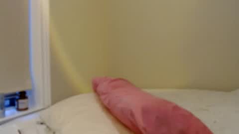 Celine Costas online show from 21, 2, 2025