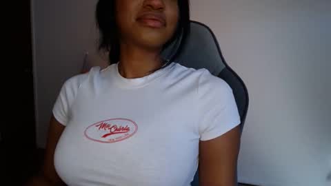 Snapshot of celinecostas chatting on 8, 2, 2026 Celine Costas online show from 8, 2, 2026