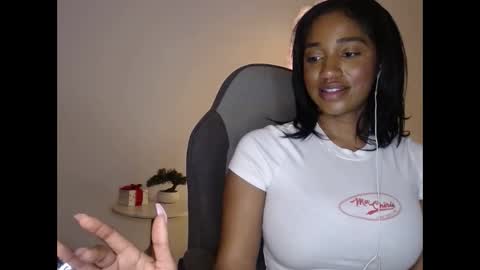 Snapshot of celinecostas chatting on 15, 3, 2026 Celine Costas online show from 15, 3, 2026