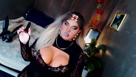 cellinekittcumerr online show from 28, 11, 2025