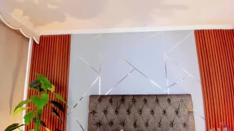 CHAARLOTTEE online show from 16, 12, 2025